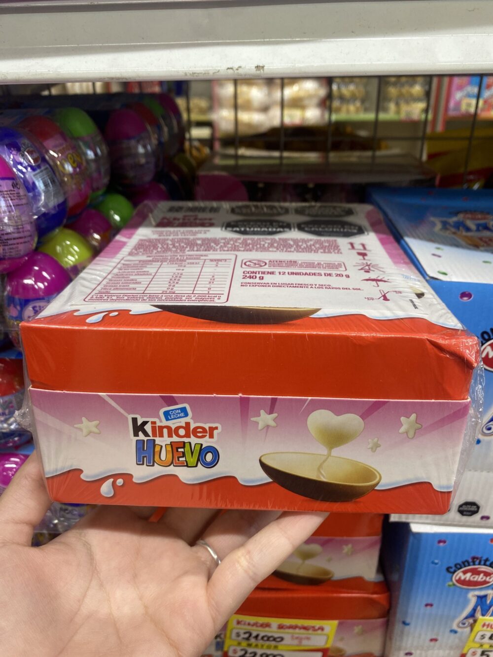 Display kinder sorpresa rosado 12u